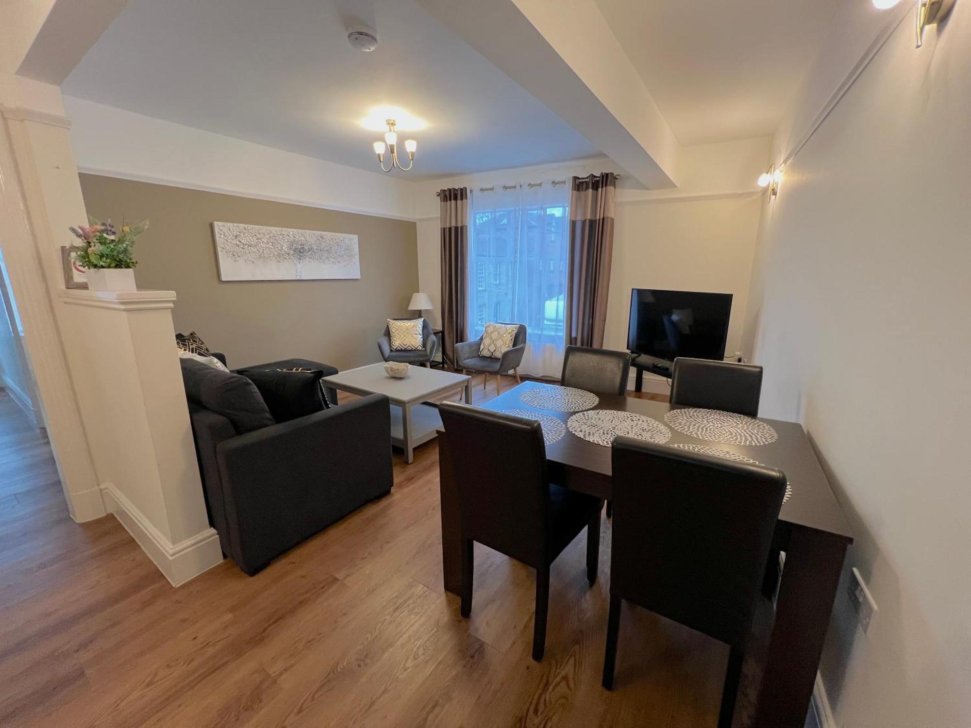 Large Family-Friendly 2Bd Glastonbury Retreat, Sleeps 5 Екстериор снимка