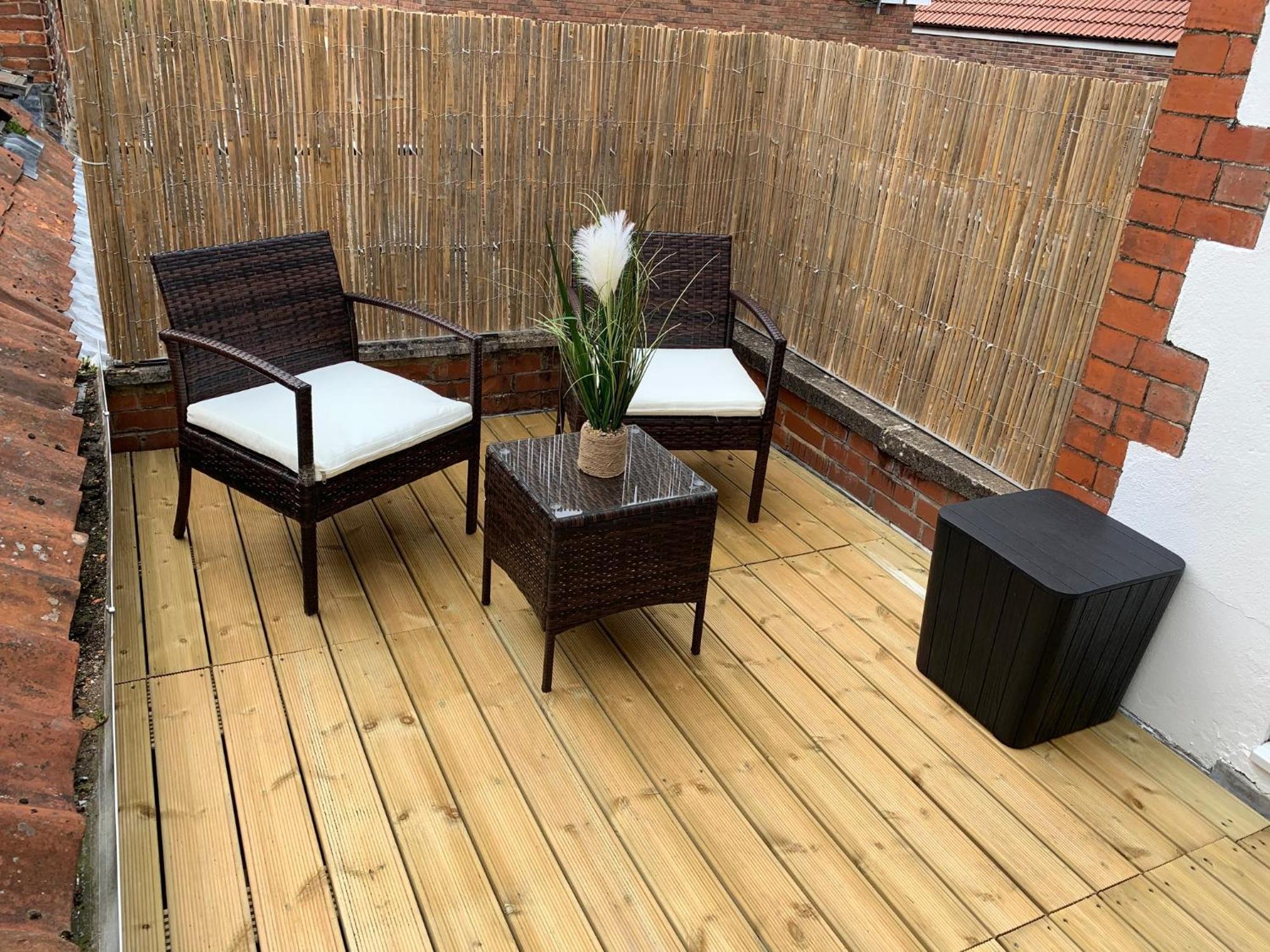 Large Family-Friendly 2Bd Glastonbury Retreat, Sleeps 5 Екстериор снимка
